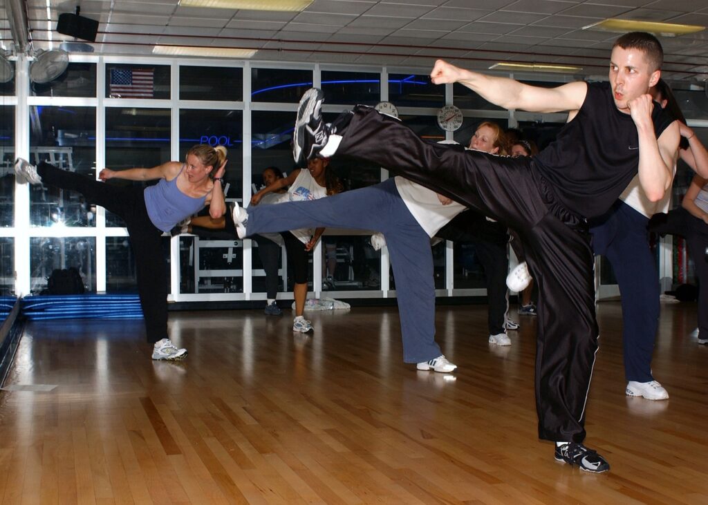 kickboxing class, sports hall, coaching-1178261.jpg